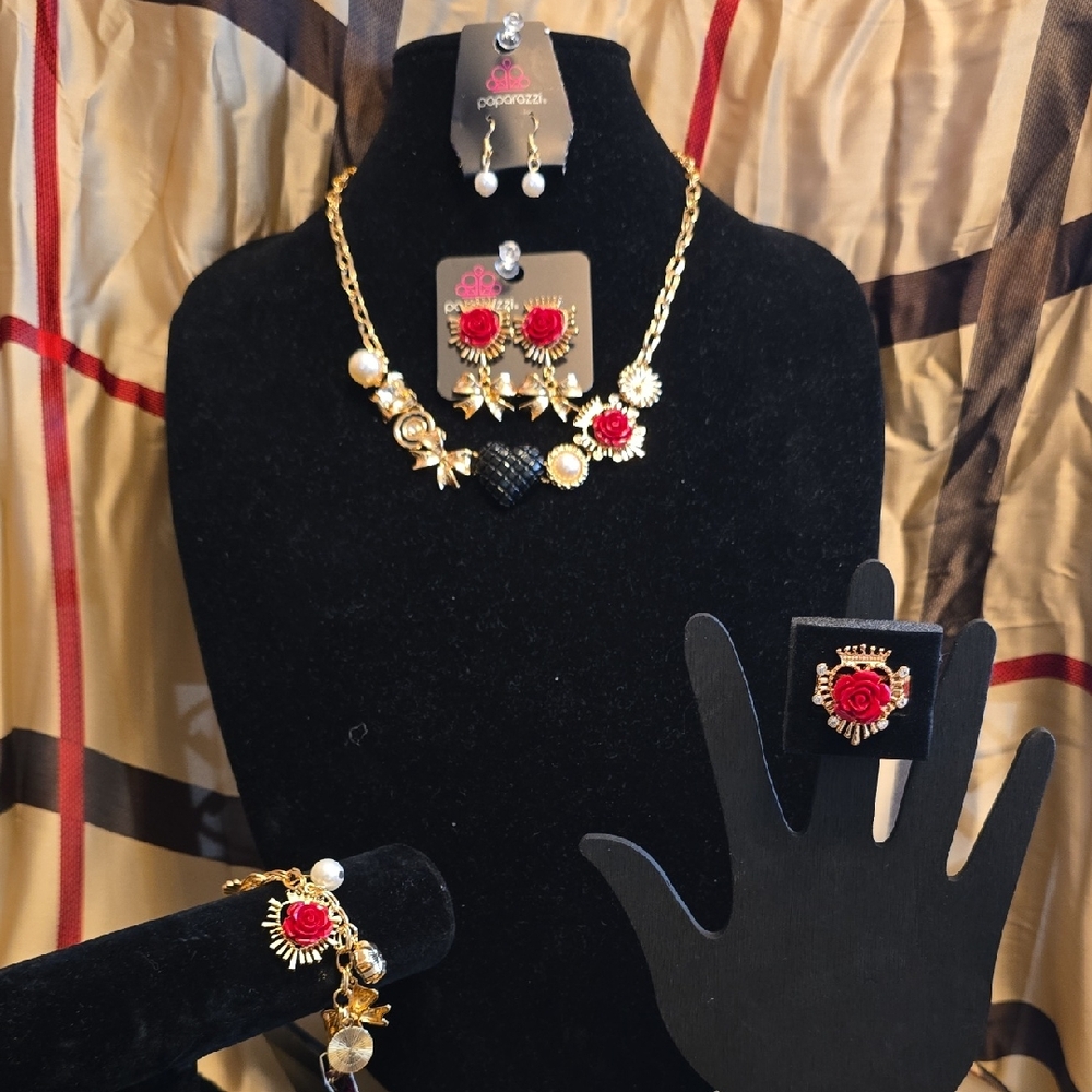 Paparazzi 5 Pc Gold Necklace with Red Floral Accents